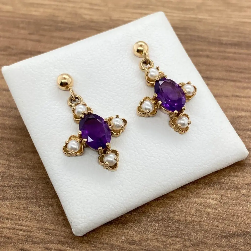 Gold amethyst and pearl earrings.