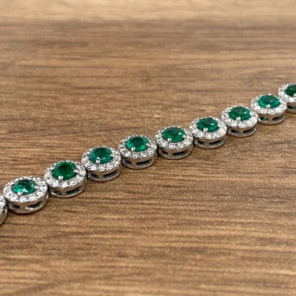 Emerald and diamond tennis bracelet.