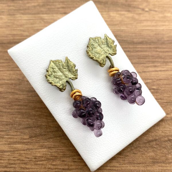 Purple grape and leaf dangle earrings.