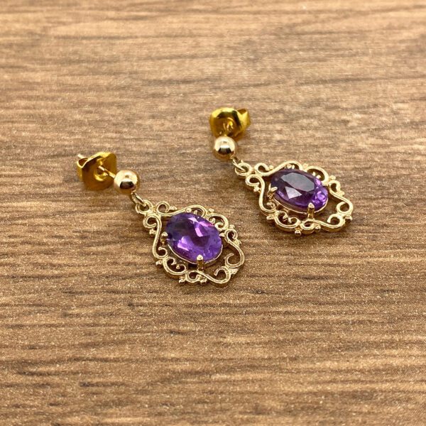 Amethyst earrings, gold filigree setting.